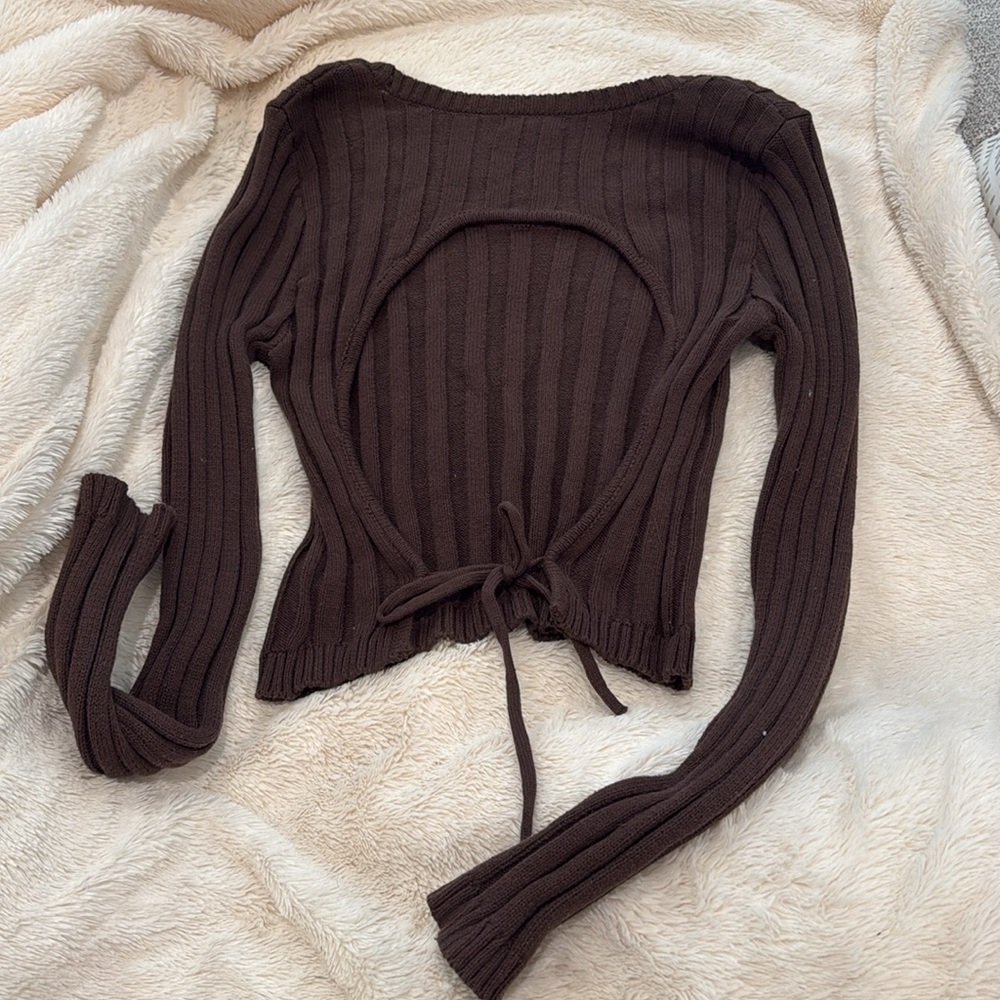 Cropped backless sweater top